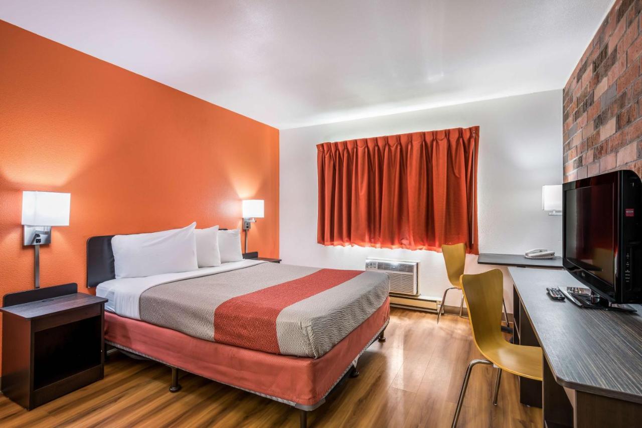 Motel 6-Madison, Wi - East Экстерьер фото