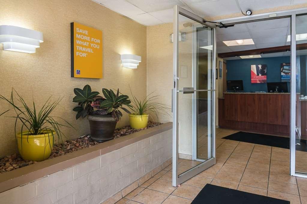 Motel 6-Madison, Wi - East Интерьер фото