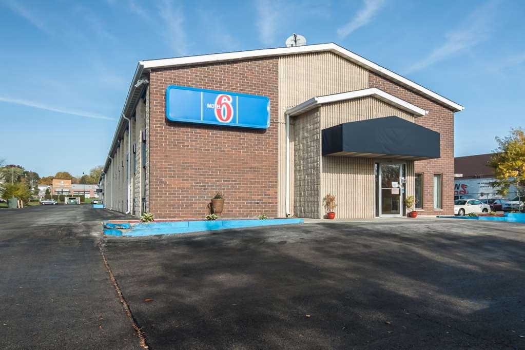 Motel 6-Madison, Wi - East Экстерьер фото