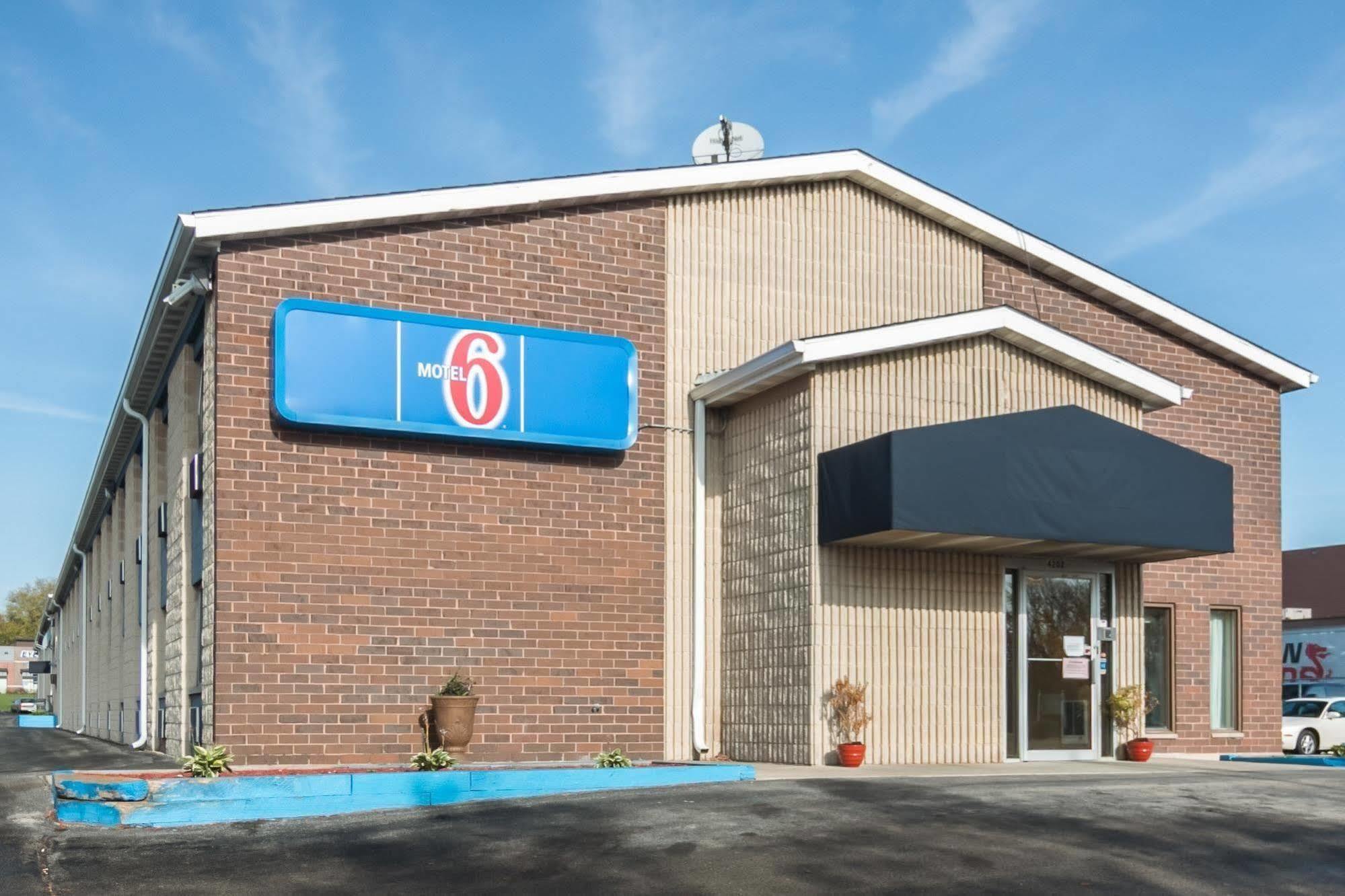 Motel 6-Madison, Wi - East Экстерьер фото
